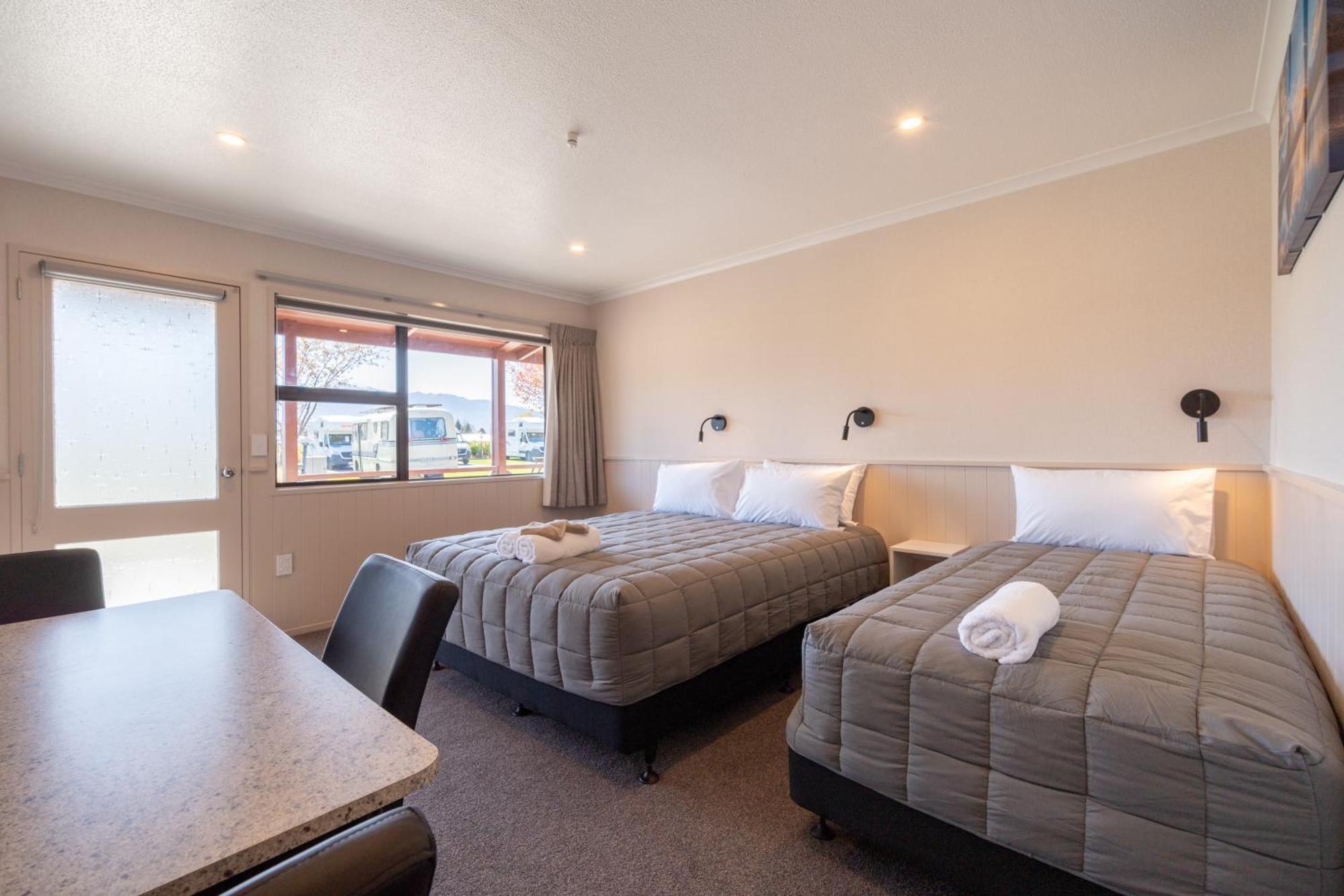 Te Anau Top 10 Holiday Park And Motels Exteriér fotografie